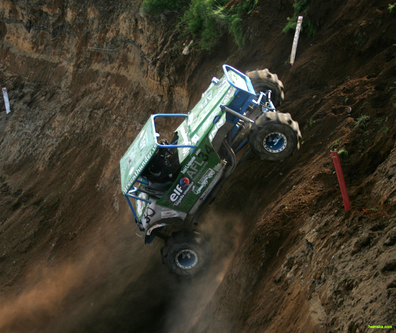 MT8V4164