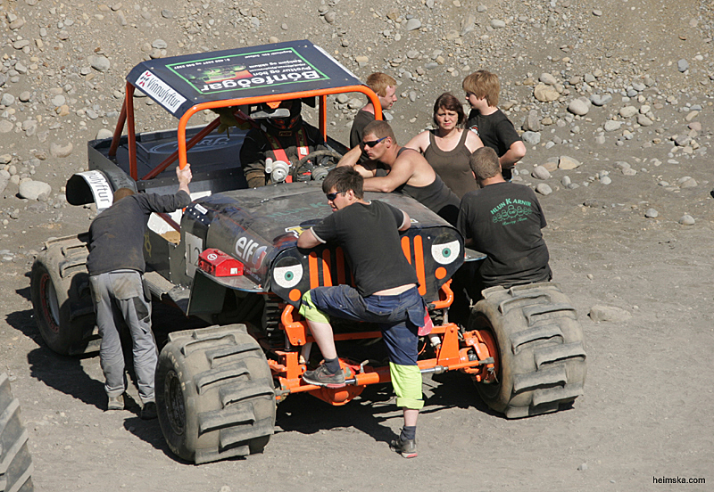 MT8V8533