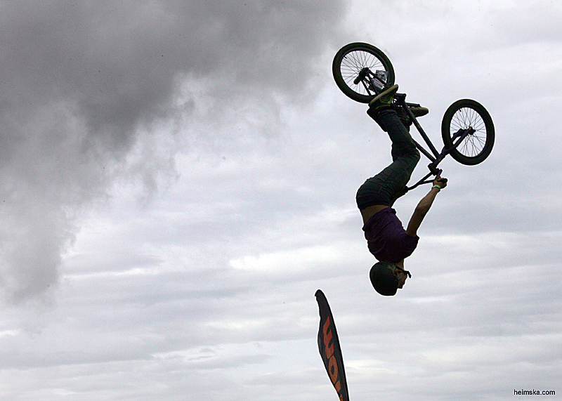 MT8V8093