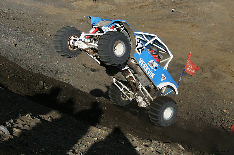 MT8V5812