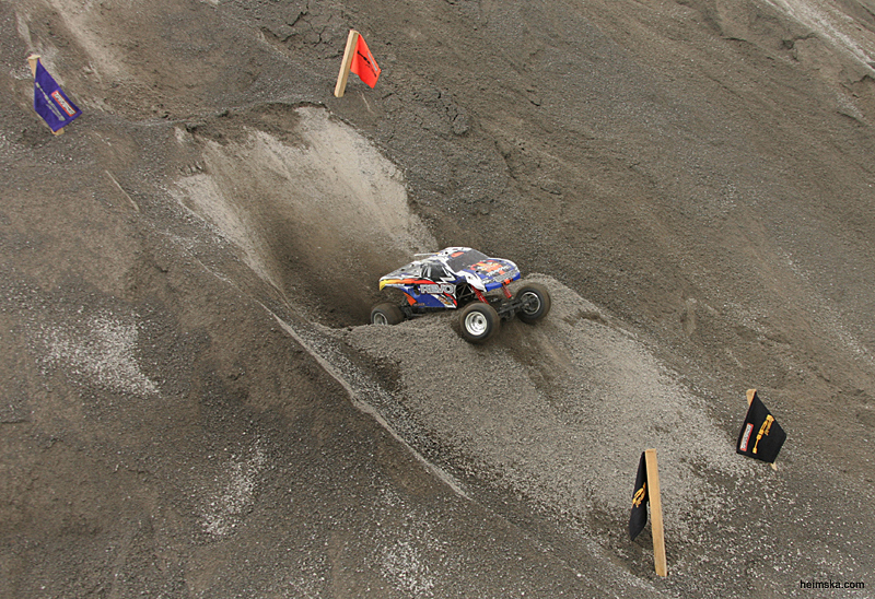 MT8V0747