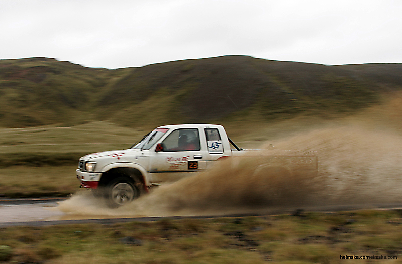 MT8V4740