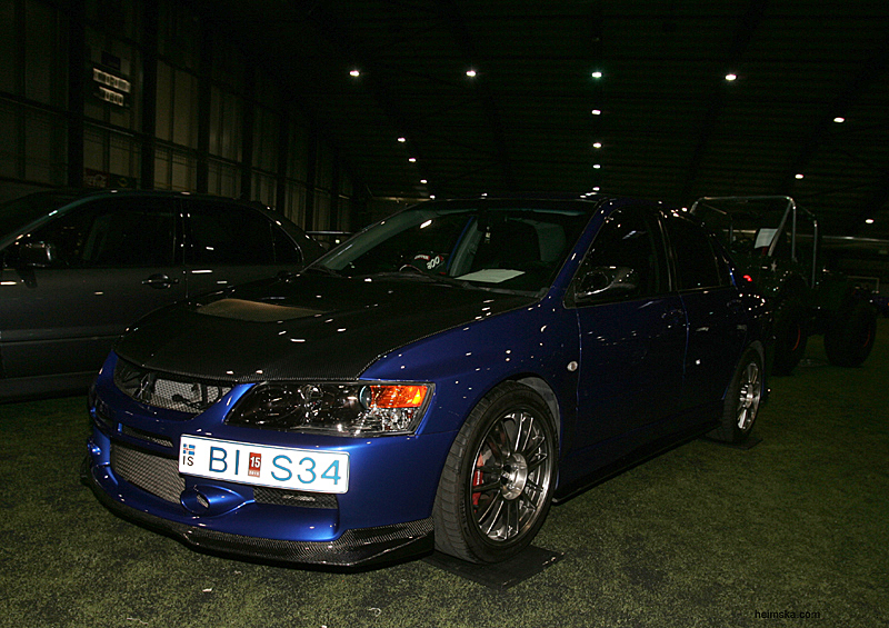 MT8V8987